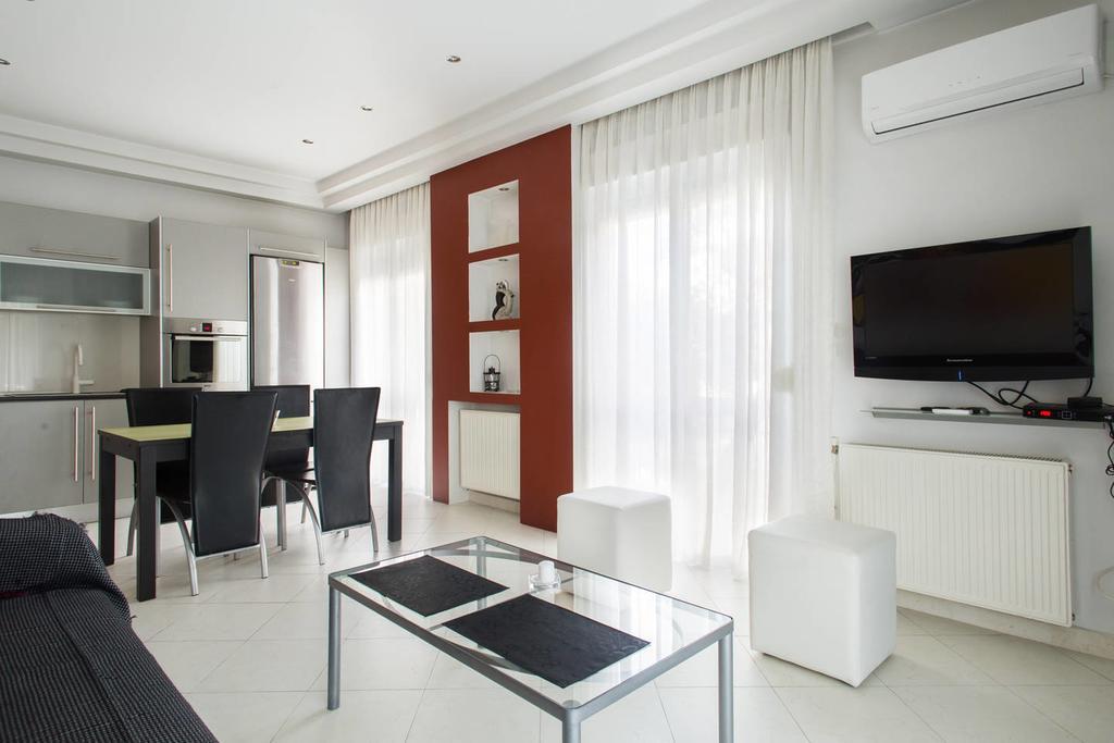 Glyfada Riviera Home Atene Esterno foto