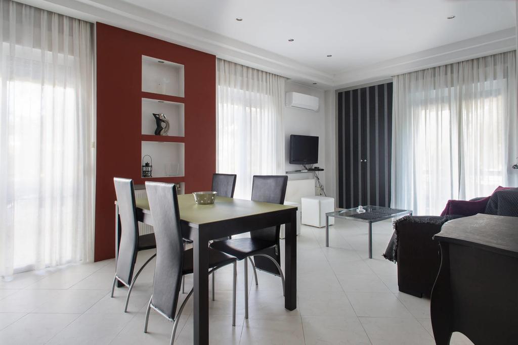 Glyfada Riviera Home Atene Esterno foto